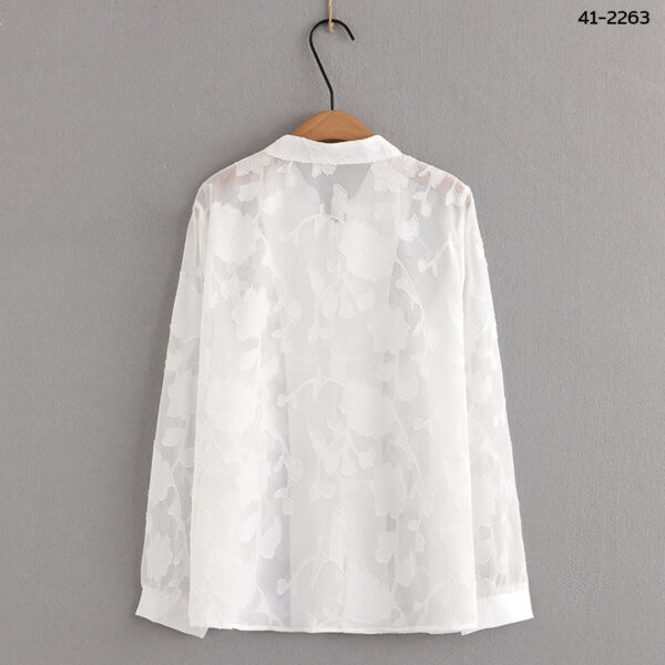 เสื้อคลุมซีทรูลายลูกไม้