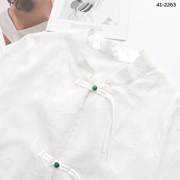 เสื้อคลุมซีทรูลายลูกไม้