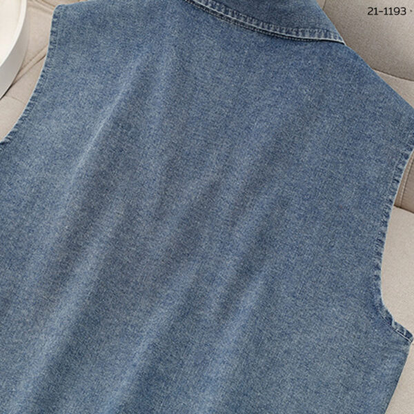 เสื้อยีนส์แขนกุด