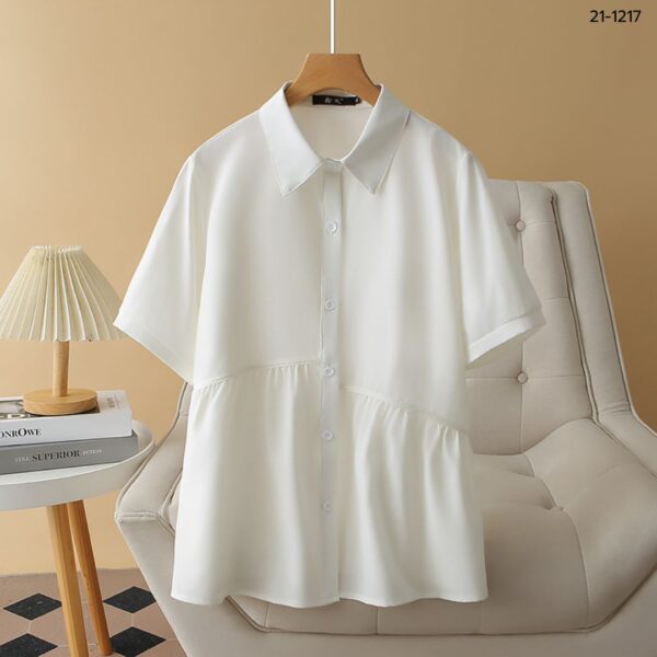 เสื้อเคอปกแขนสั้นสีขาว
