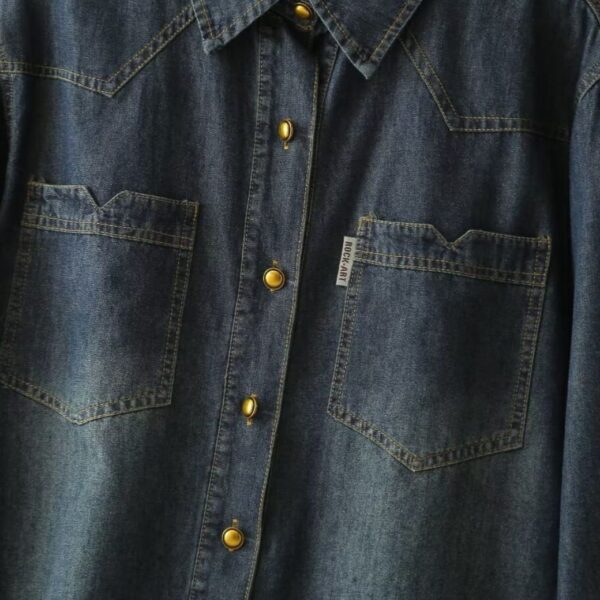 เสื้อยีนส์แขนยาว