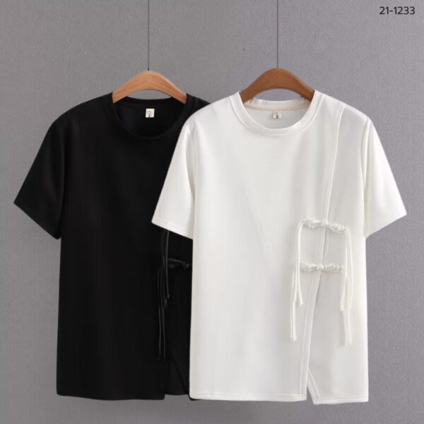 เสื้อยืดคอกลม