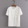 เสื้อยืดคอกลมสีขาว
