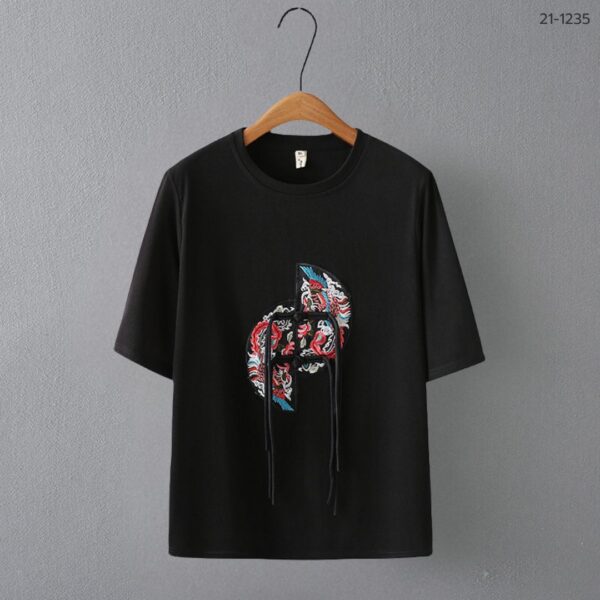 เสื้อยืดคอกลม