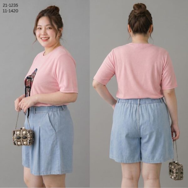 เสื้อยืดคอกลม