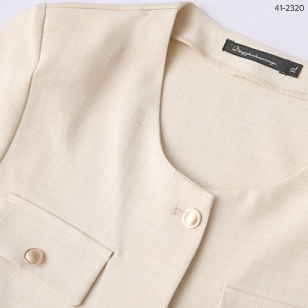 เสื้อทำงานแขนสั้นคอกลม
