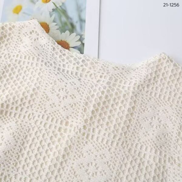 เสื้อถักโครเชย์คอกลม