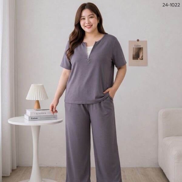 ชุดเช็ตเสื้อกางเกง