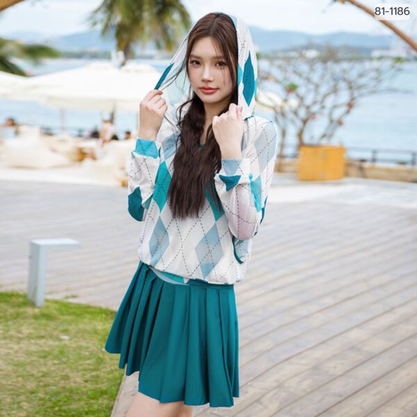 ชุดว่ายน้ำกระโปรง