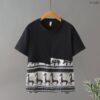 เสื้อยืดคอกลมสีดำ