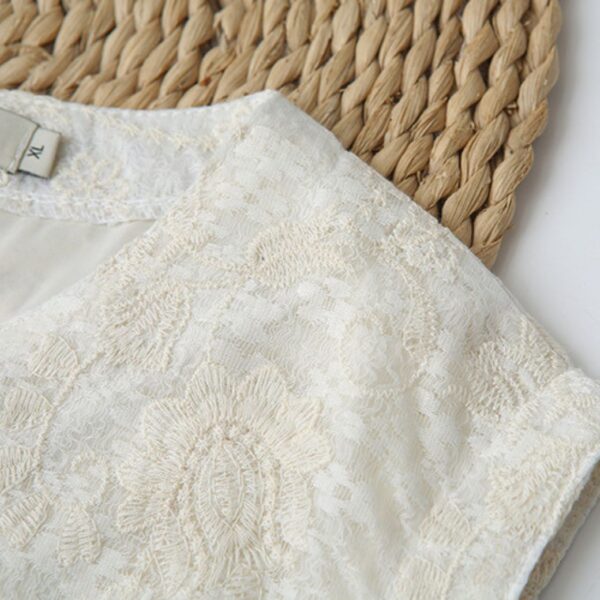 41-3003 (7) เสื้อแขนกุดผ้าลูกไม้