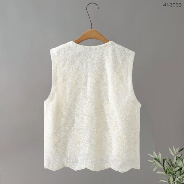 41-3003 (9) เสื้อแขนกุดผ้าลูกไม้