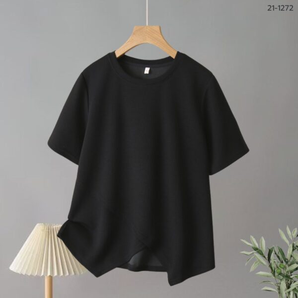 เสื้อยืดคอกลม