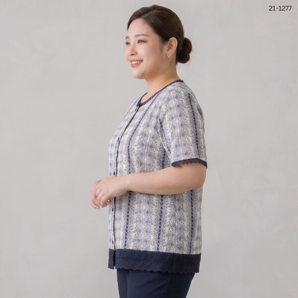 เสื้อคอกลมพิมพ์ลาย