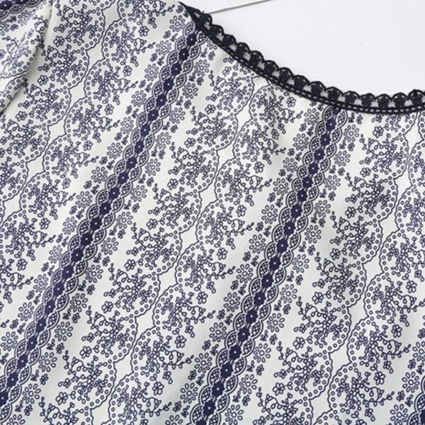 เสื้อคอกลมพิมพ์ลาย