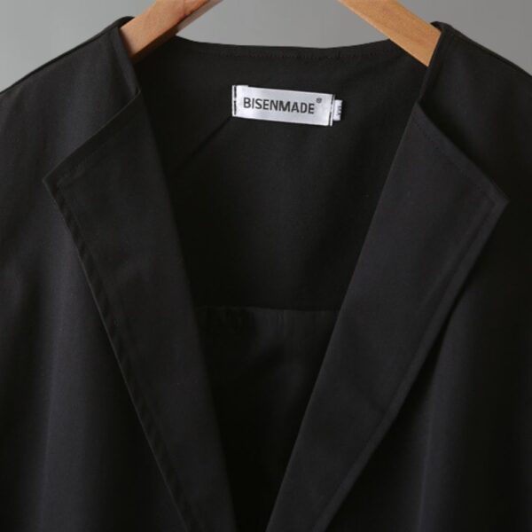 เสื้อคลุมแขนกุด
