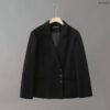 เสื้อคลุมทำงานทรงสั้น