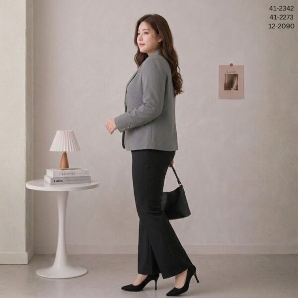 เสื้อสูททำงานทรงสั้น