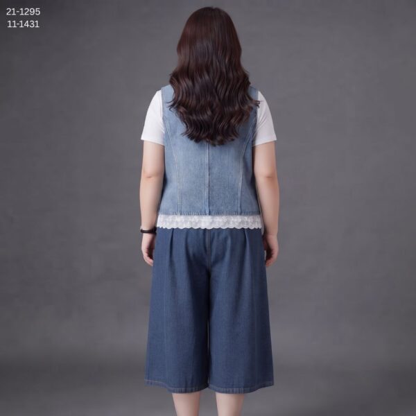 เสื้อยีนส์แขนกุด