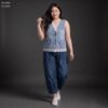 เสื้อยีนส์แขนกุด
