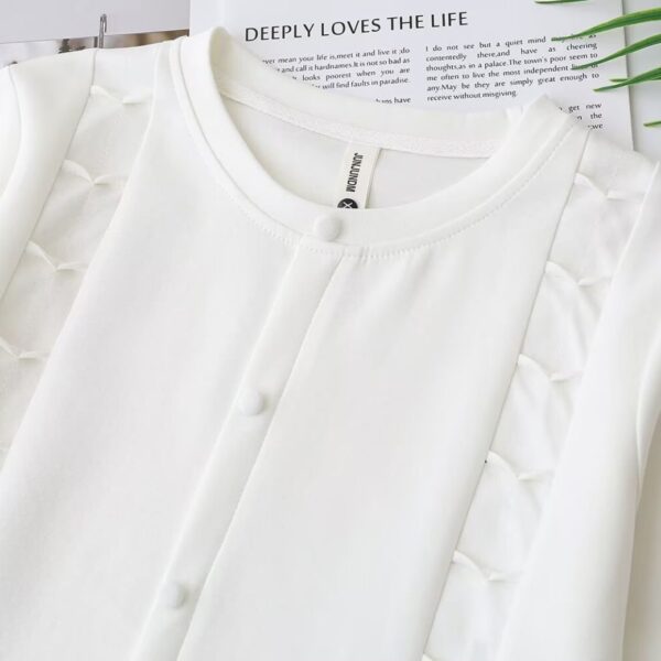 เสื้อคอกลมแขนสั้น