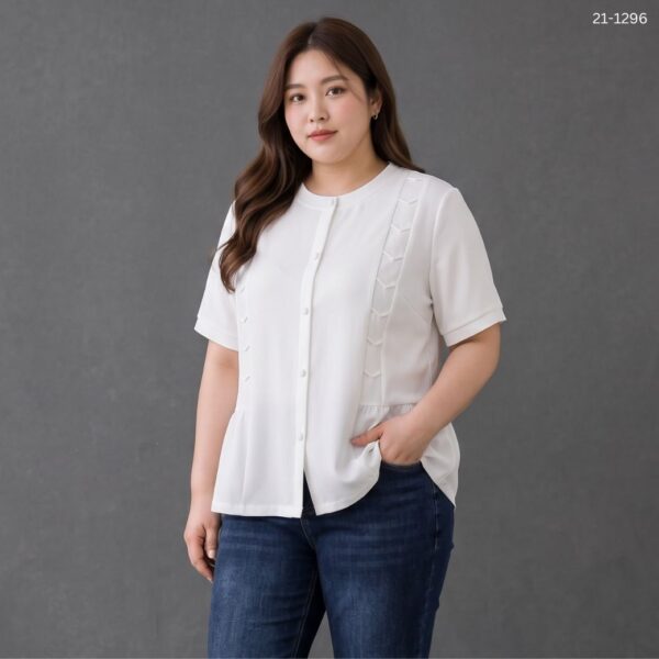 เสื้อคอกลมแขนสั้น