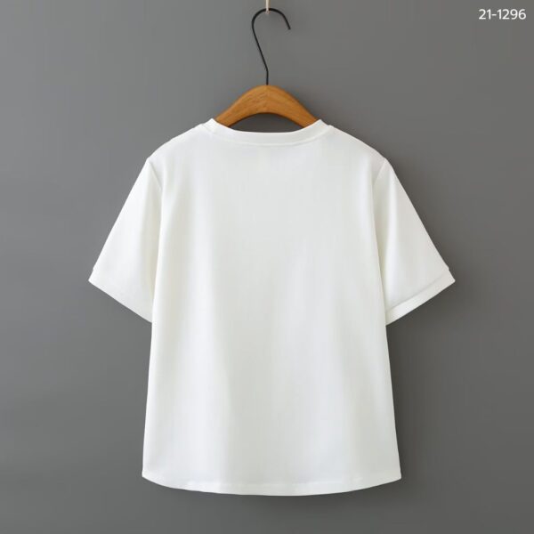 เสื้อคอกลมแขนสั้น