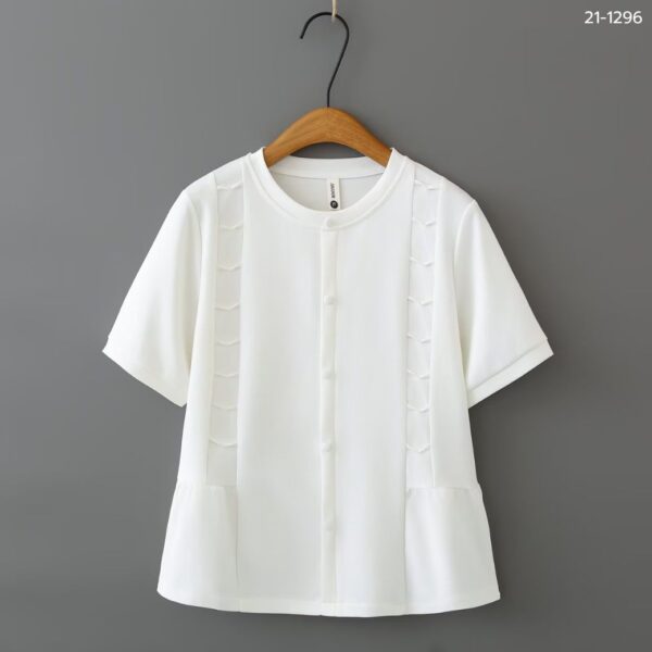 เสื้อคอกลมแขนสั้น