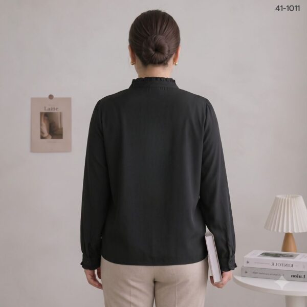 เสื้อทำงานแขนยาวคอระบาย