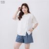 เสื้อคอกลมแต่งกระดุมเฉียง