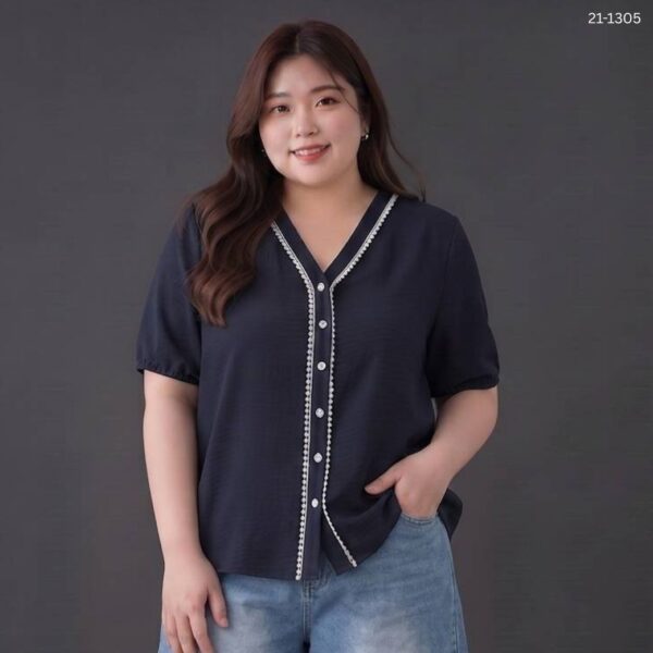 เสื้อลำลองคอวี