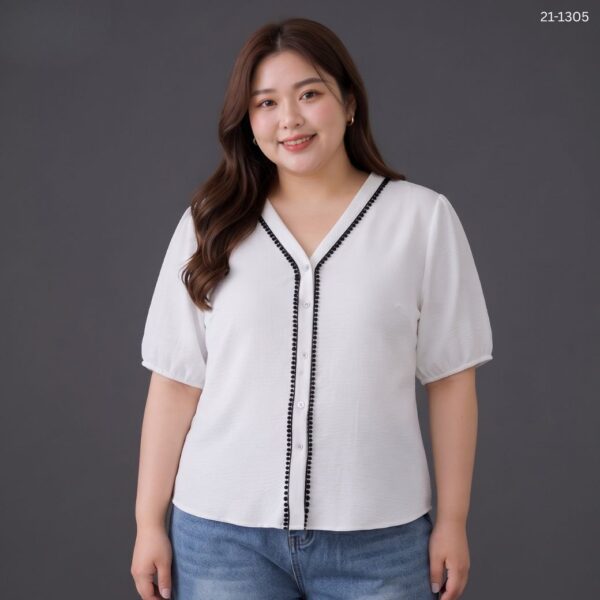 เสื้อลำลองคอวี