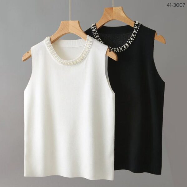 41-3007 (1) เสื้อแขนกุดปักมุกขาวล้วน