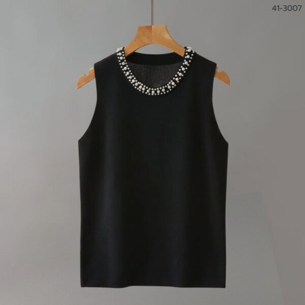 41-3007 (2) เสื้อแขนกุดปักมุกขาวล้วน