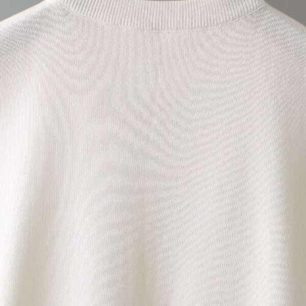 41-3007 (6) เสื้อแขนกุดปักมุกขาวล้วน