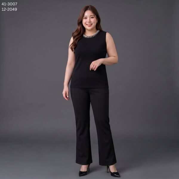 41-3007+12-2049 (2) เสื้อแขนกุดปักมุกขาวล้วน